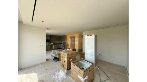 Apartamento T3 para Venda em São Felix da Marinha