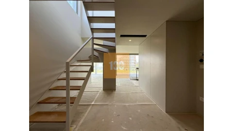 Apartamento T3 para Venda em São Felix da Marinha