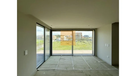 Apartamento T3 para Venda em São Felix da Marinha