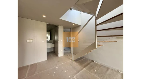 Apartamento T3 para Venda em São Felix da Marinha