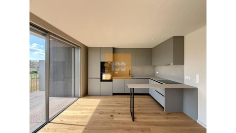 Apartamento T3 para Venda em São Felix da Marinha