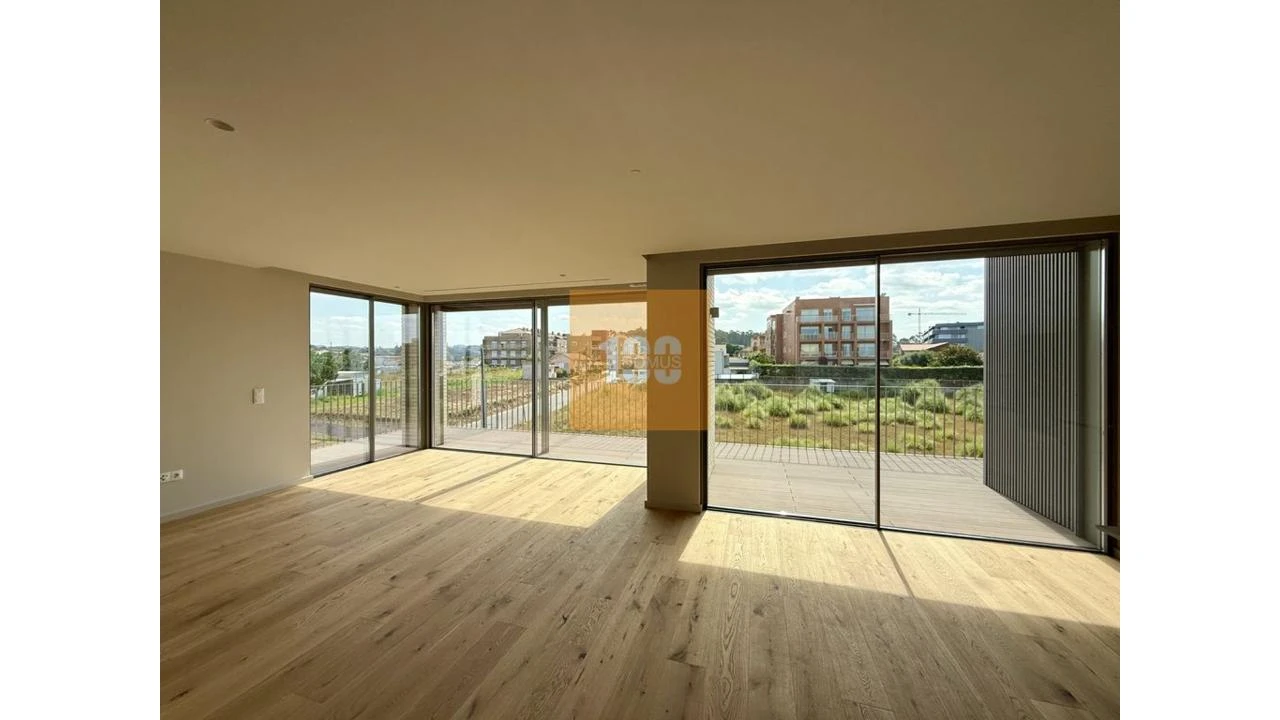 Apartamento T3 para Venda em São Felix da Marinha Foto 17