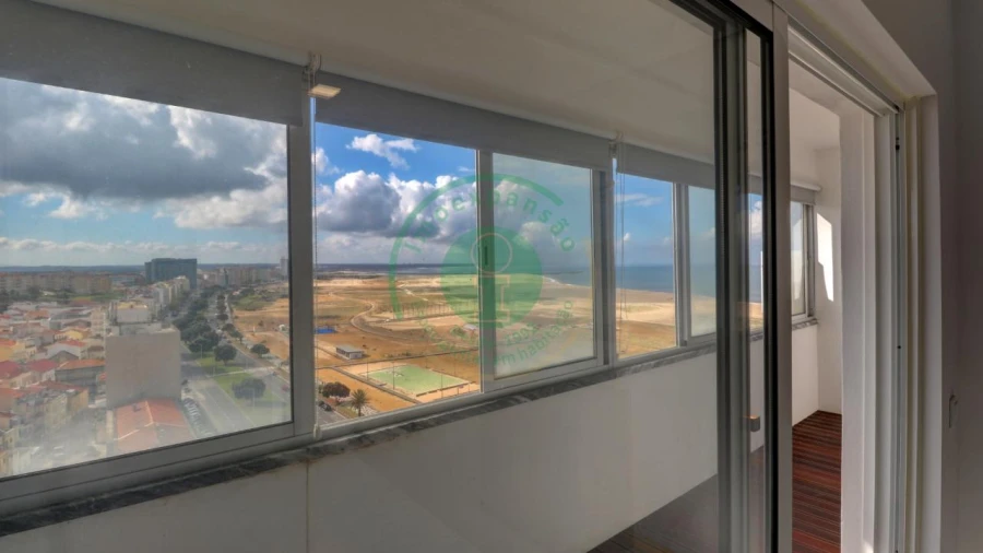 Apartamento T1 para Venda em Buarcos Foto 14