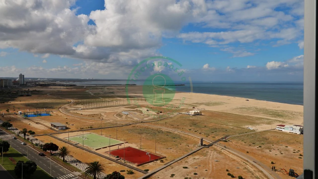 Apartamento T1 para Venda em Buarcos Foto 1