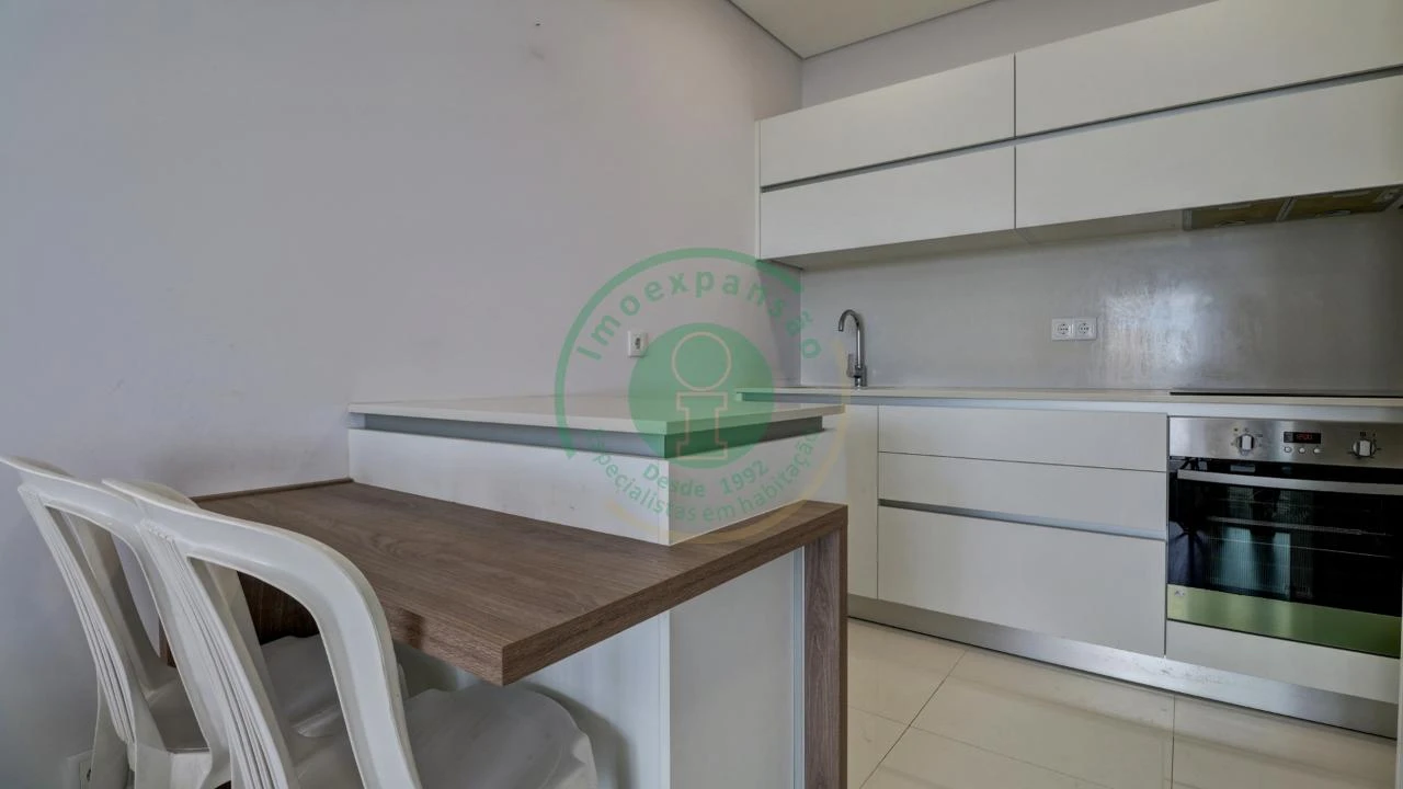 Apartamento T1 para Venda em Buarcos Foto 8