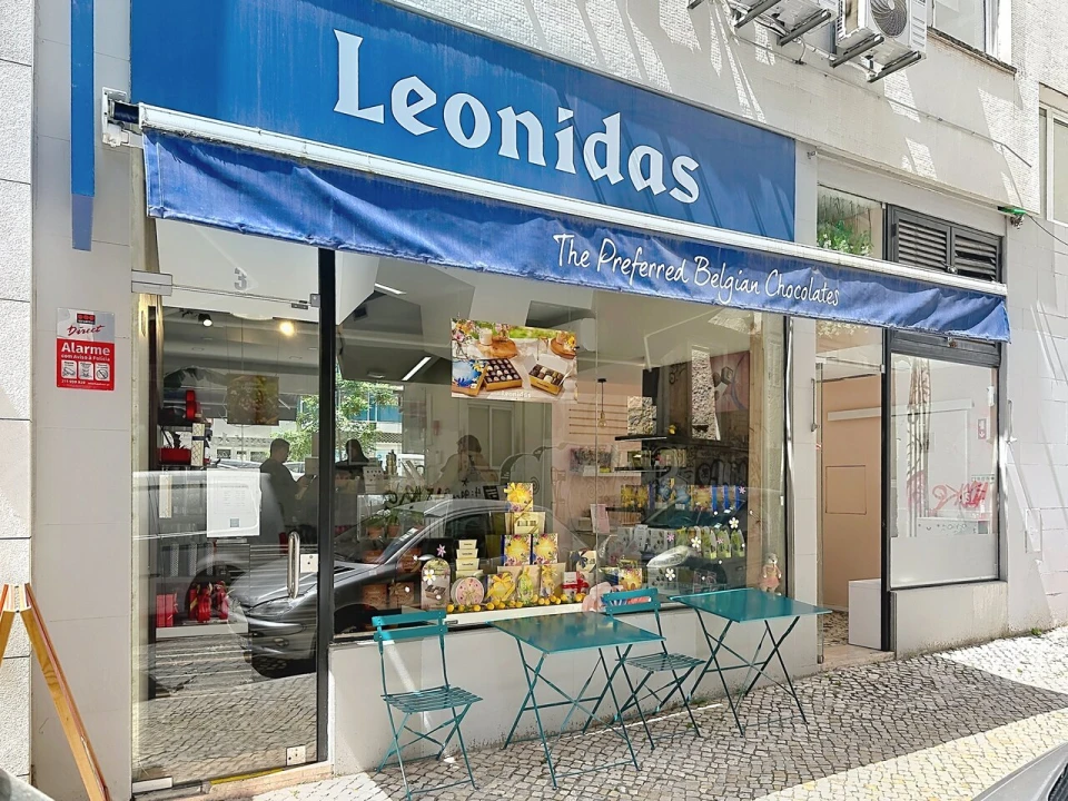 Loja para Arrendamento em Santo António Foto 4