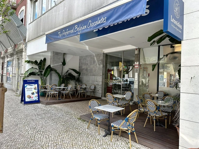 Loja para Arrendamento em Santo António Foto 3
