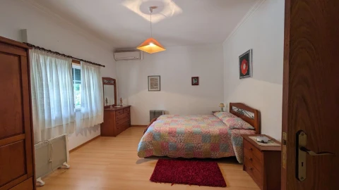Quinta T4 para Venda em Romeira e Várzea