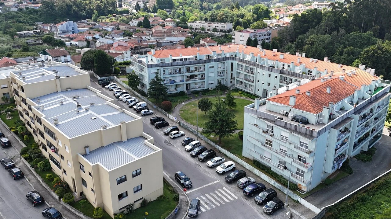 Apartamento T2 para Venda em Mafamude e Vilar do Paraíso Foto 6