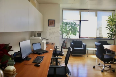 Escritório para Arrendamento em Avenidas Novas