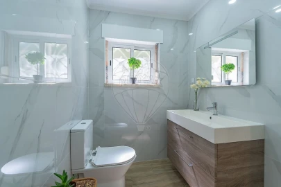 Apartamento T2 para Venda em Póvoa de Santo Adrião e Olival Basto
