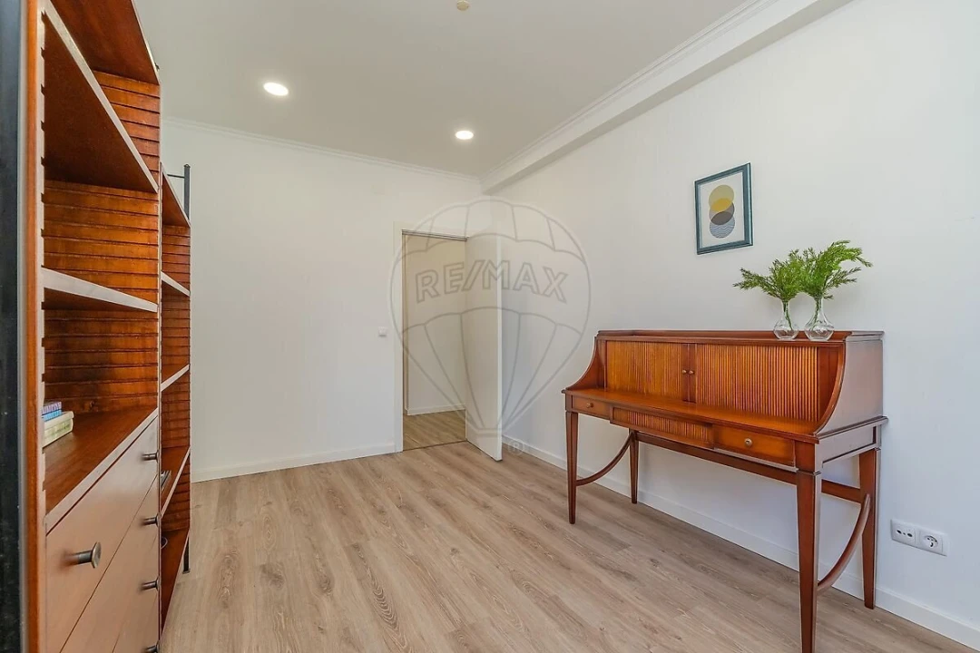 Apartamento T2 para Venda em Póvoa de Santo Adrião e Olival Basto Foto 19