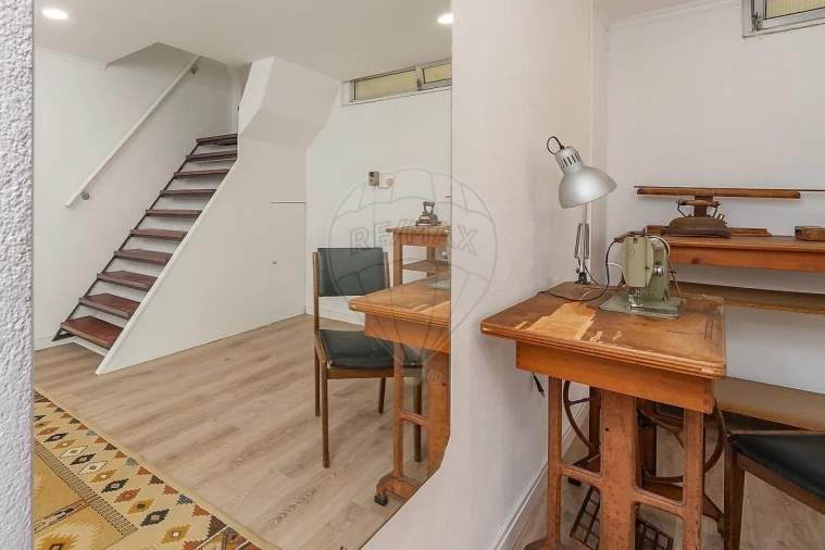 Apartamento T2 para Venda em Póvoa de Santo Adrião e Olival Basto Foto 25