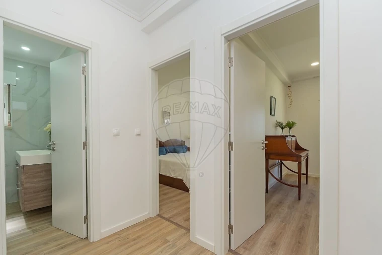 Apartamento T2 para Venda em Póvoa de Santo Adrião e Olival Basto Foto 16