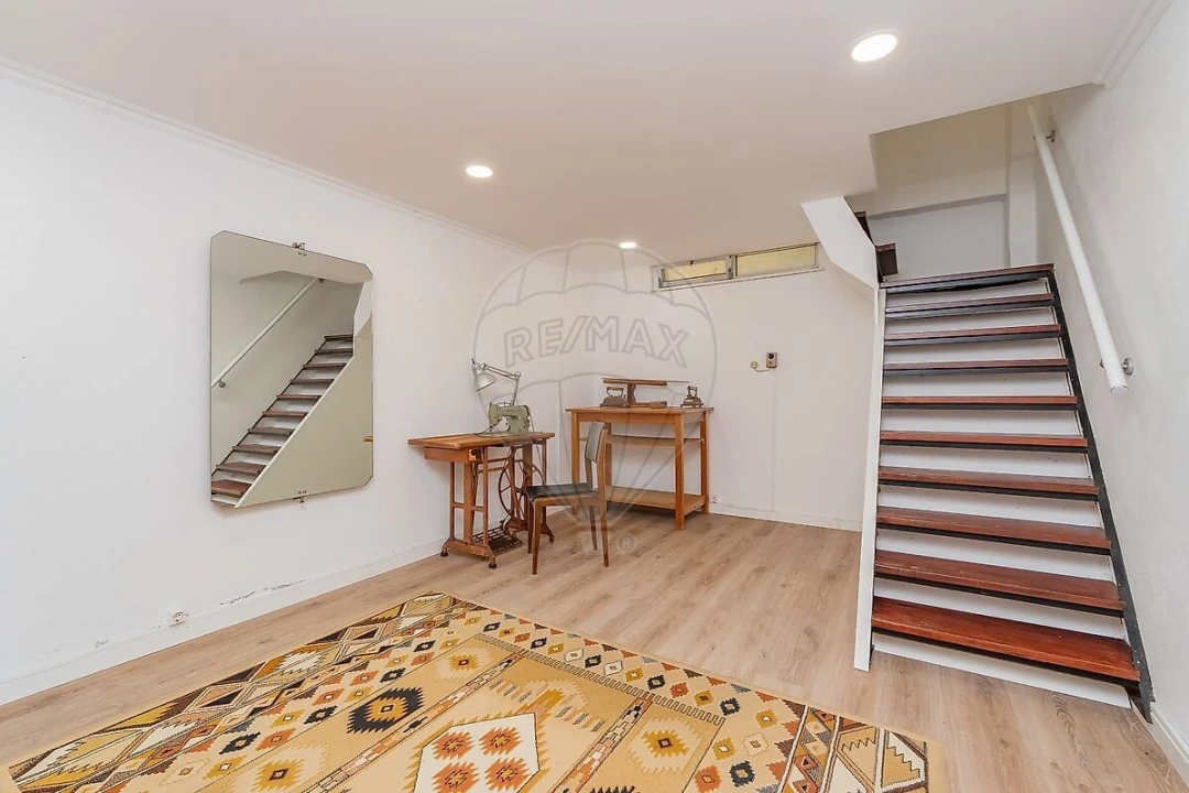 Apartamento T2 para Venda em Póvoa de Santo Adrião e Olival Basto Foto 24
