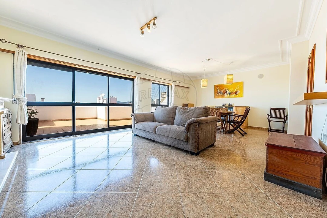 Apartamento T2 para Venda em Oeiras e São Julião da Barra, Paço de Arcos e Caxias Foto 1