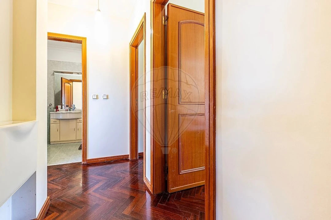 Apartamento T2 para Venda em Oeiras e São Julião da Barra, Paço de Arcos e Caxias Foto 12