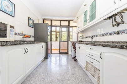 Apartamento T2 para Venda em Oeiras e São Julião da Barra, Paço de Arcos e Caxias