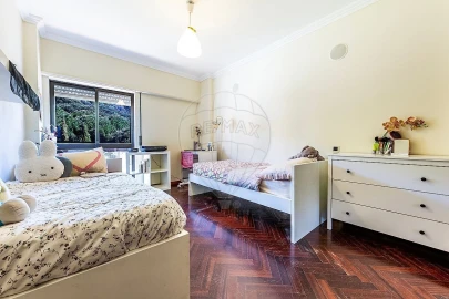 Apartamento T2 para Venda em Oeiras e São Julião da Barra, Paço de Arcos e Caxias