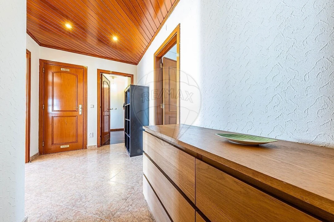 Apartamento T2 para Venda em Oeiras e São Julião da Barra, Paço de Arcos e Caxias Foto 13