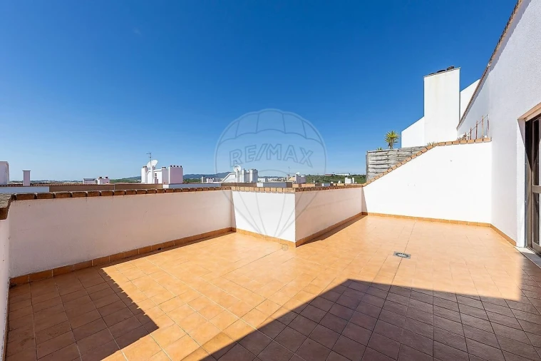 Apartamento T2 para Venda em Oeiras e São Julião da Barra, Paço de Arcos e Caxias Foto 20