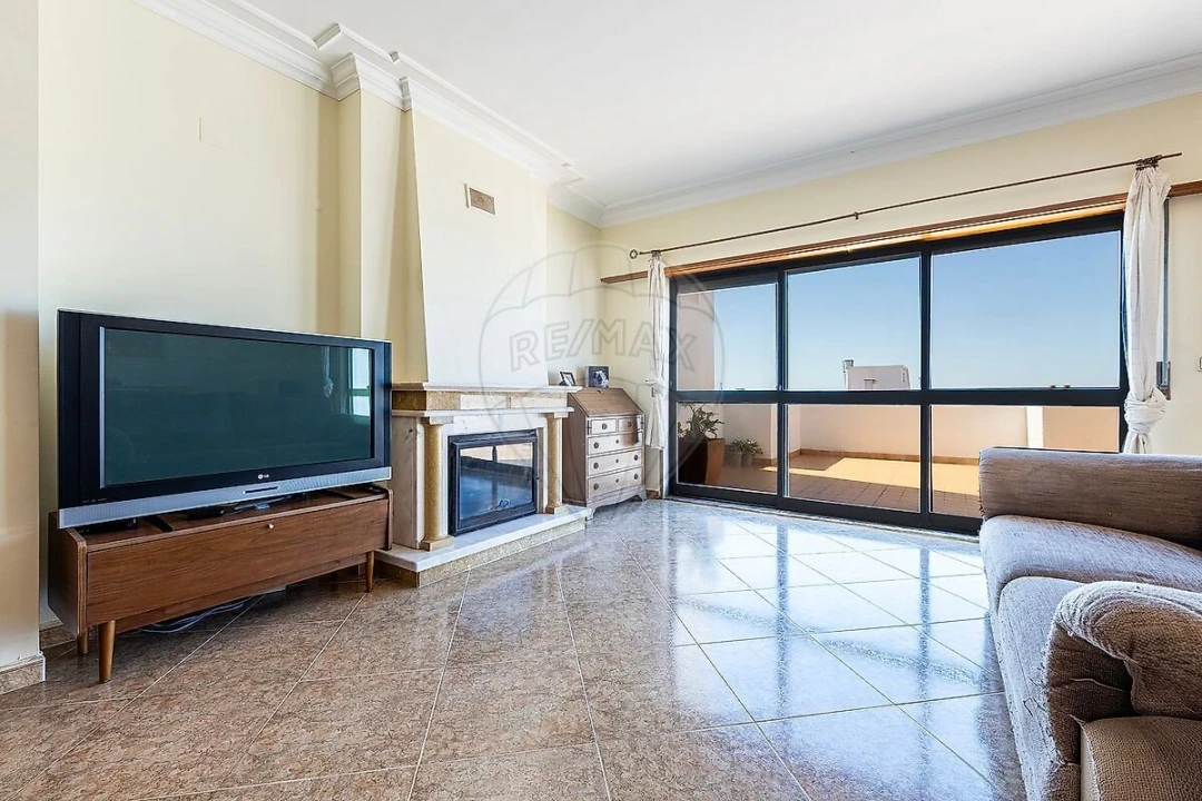 Apartamento T2 para Venda em Oeiras e São Julião da Barra, Paço de Arcos e Caxias Foto 4