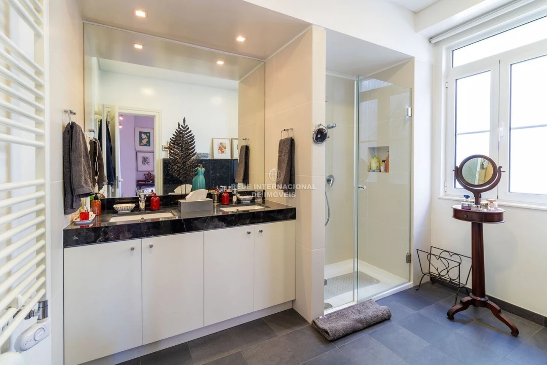 Apartamento T5 para Venda em Arroios Foto 5