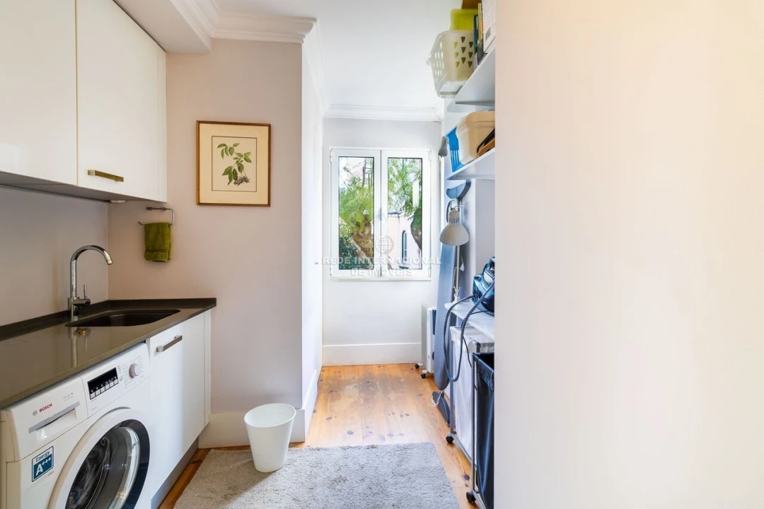 Apartamento T5 para Venda em Arroios Foto 35