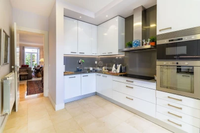 Apartamento T5 para Venda em Arroios