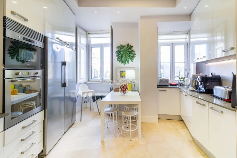 Apartamento T5 para Venda em Arroios Foto 25