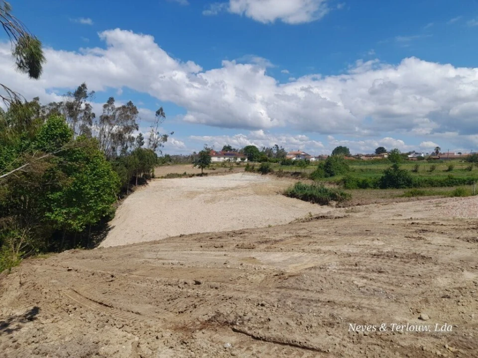 Terreno para Venda em Souto da Carpalhosa e Ortigosa Foto 10