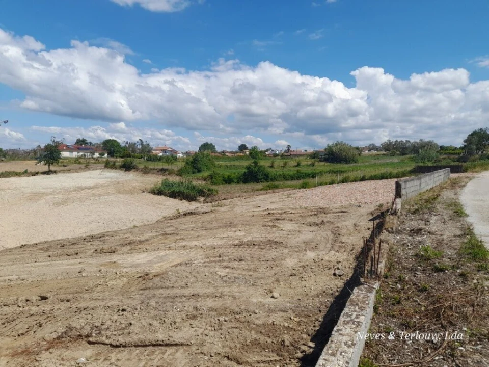 Terreno para Venda em Souto da Carpalhosa e Ortigosa Foto 9