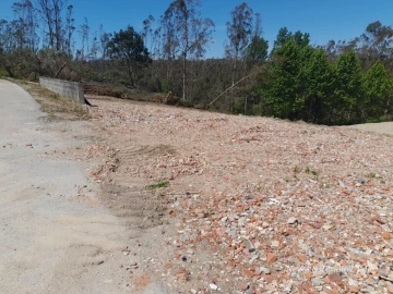 Terreno para Venda em Souto da Carpalhosa e Ortigosa