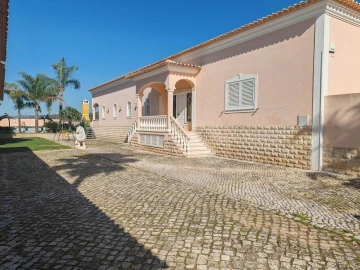 Quinta T4 para Venda em Paderne
