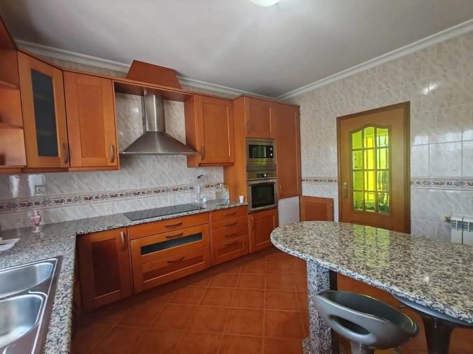 Quinta T4 para Venda em Paderne Foto 8