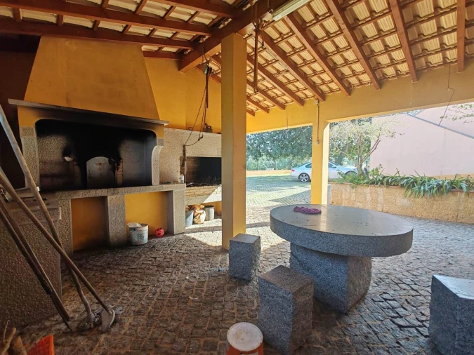 Quinta T4 para Venda em Paderne Foto 26