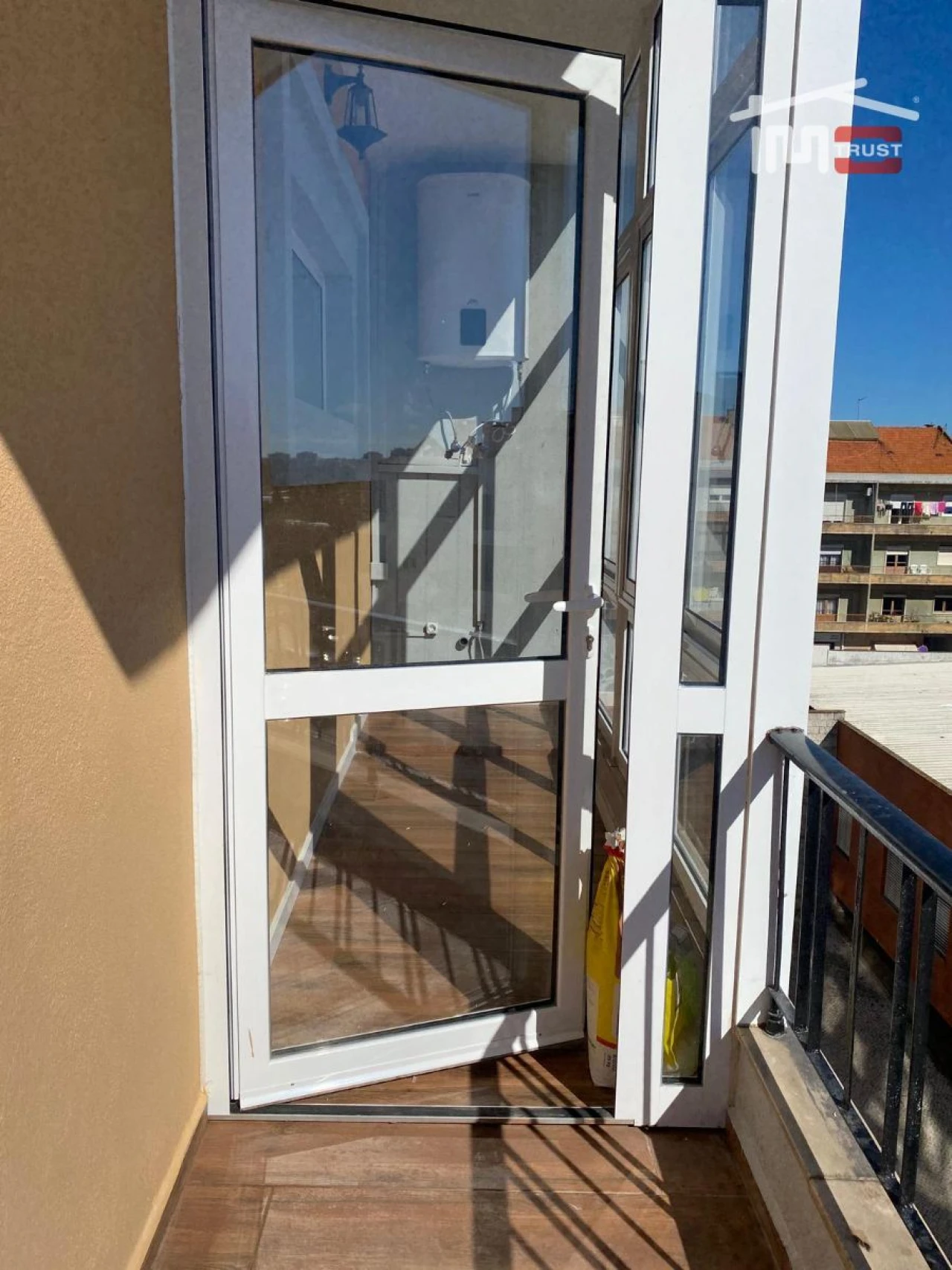 Apartamento T2 para Venda em Amora Foto 12