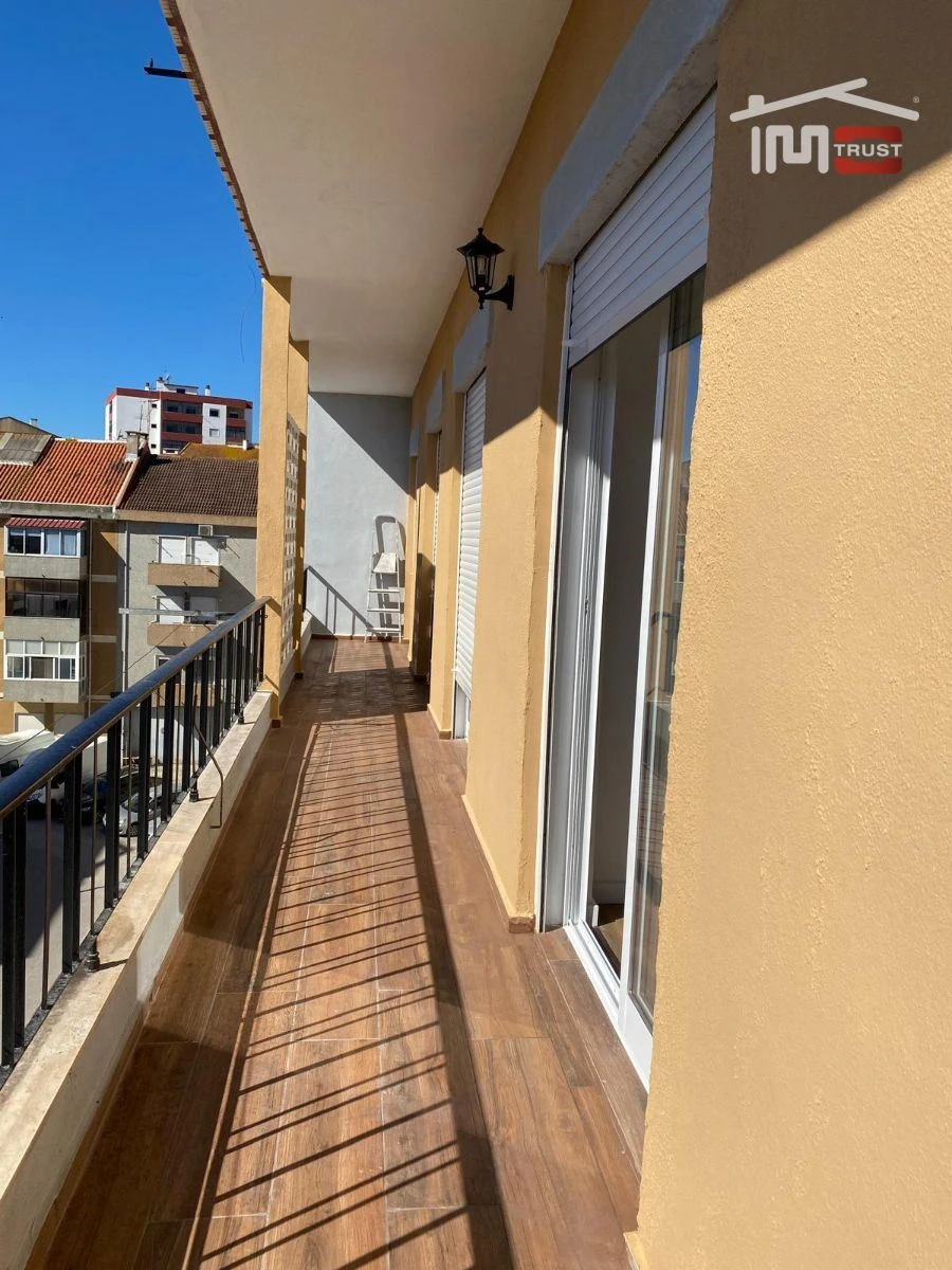 Apartamento T2 para Venda em Amora Foto 13