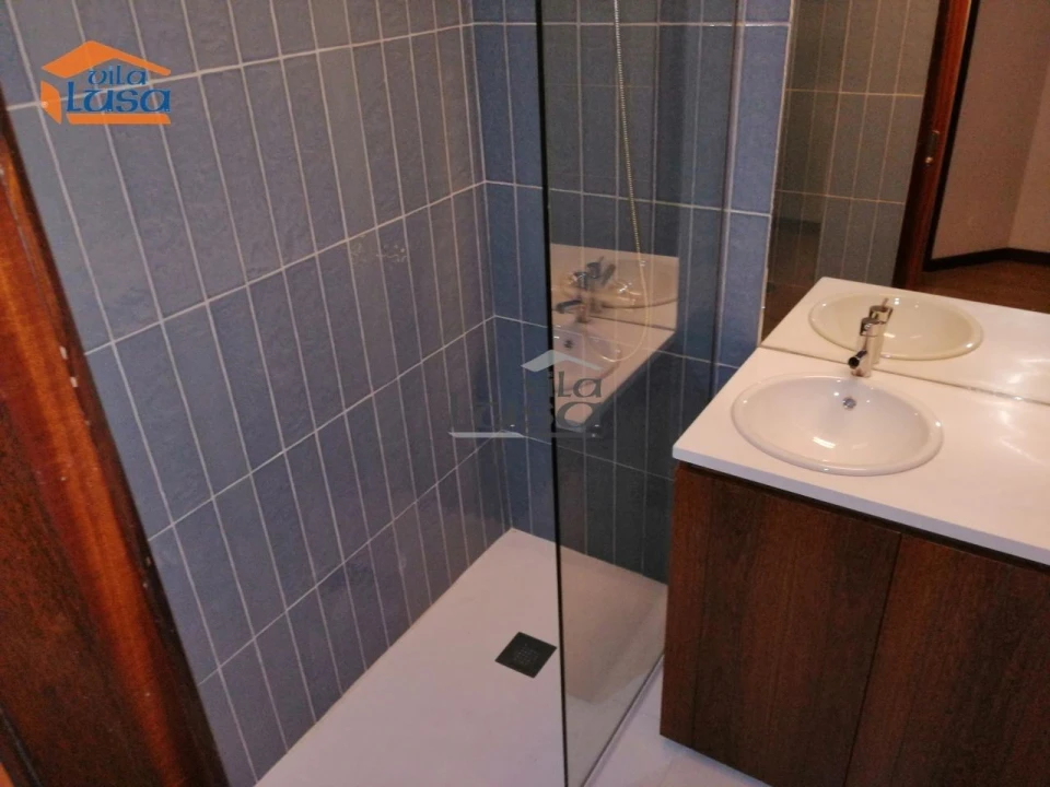 Apartamento T1 para Arrendamento em Lordelo do Ouro e Massarelos Foto 9