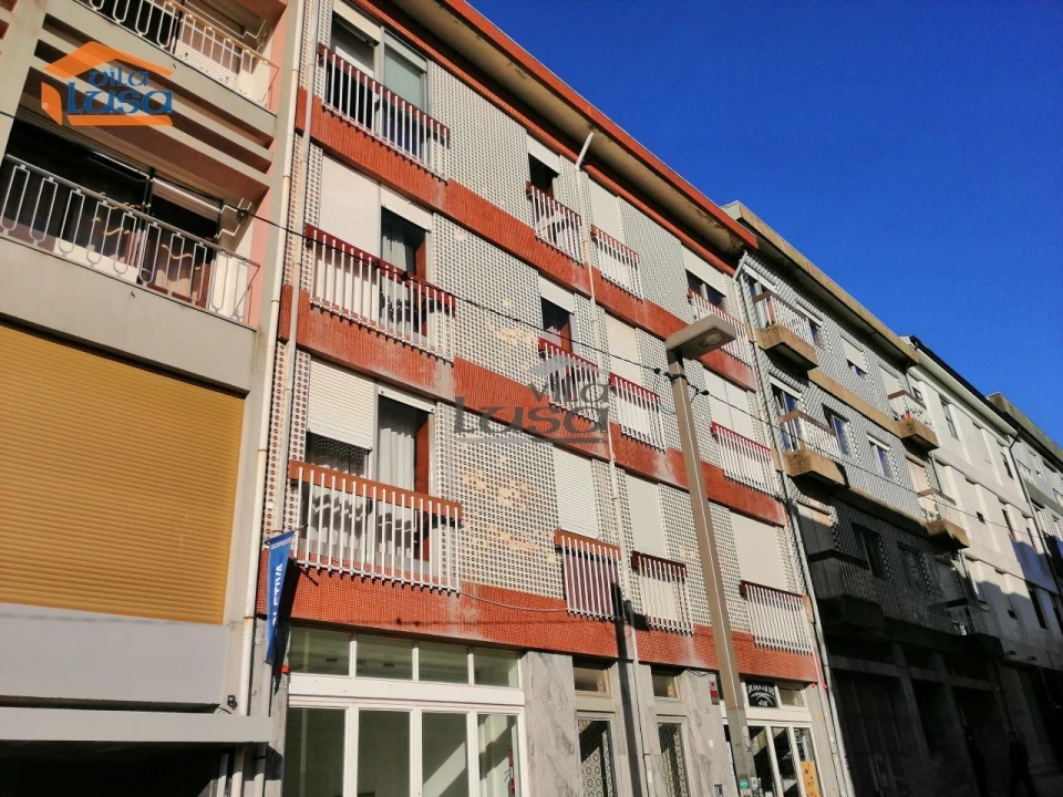 Apartamento T1 para Arrendamento em Lordelo do Ouro e Massarelos Foto 15