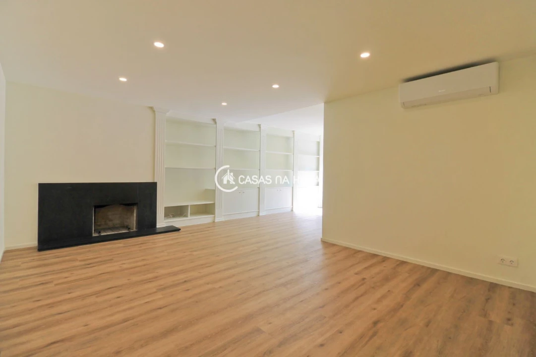Apartamento T4 para Arrendamento em Aldoar, Foz do Douro e Nevogilde Foto 2