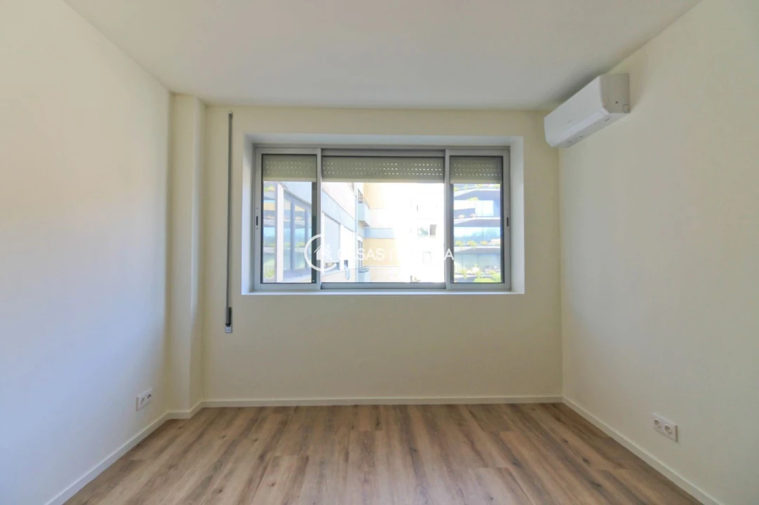 Apartamento T4 para Arrendamento em Aldoar, Foz do Douro e Nevogilde Foto 21