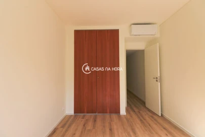 Apartamento T4 para Arrendamento em Aldoar, Foz do Douro e Nevogilde