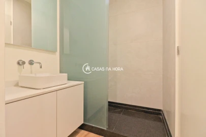 Apartamento T4 para Arrendamento em Aldoar, Foz do Douro e Nevogilde