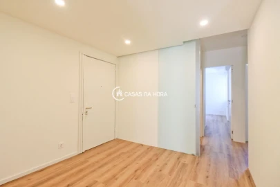 Apartamento T4 para Arrendamento em Aldoar, Foz do Douro e Nevogilde