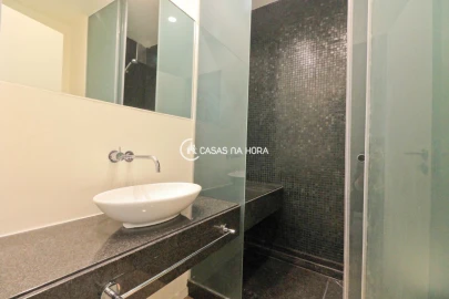 Apartamento T4 para Arrendamento em Aldoar, Foz do Douro e Nevogilde