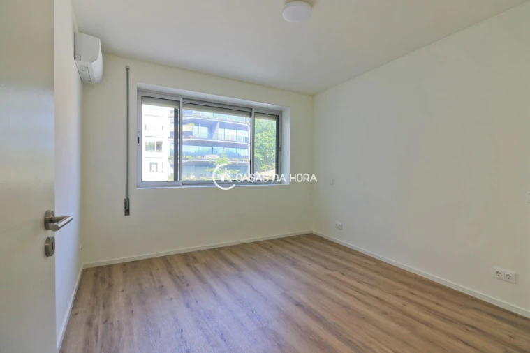 Apartamento T4 para Arrendamento em Aldoar, Foz do Douro e Nevogilde Foto 25