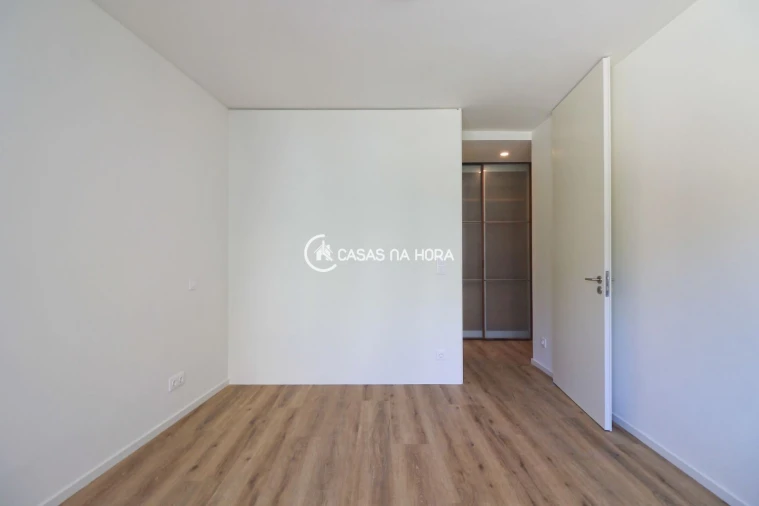 Apartamento T4 para Arrendamento em Aldoar, Foz do Douro e Nevogilde Foto 28