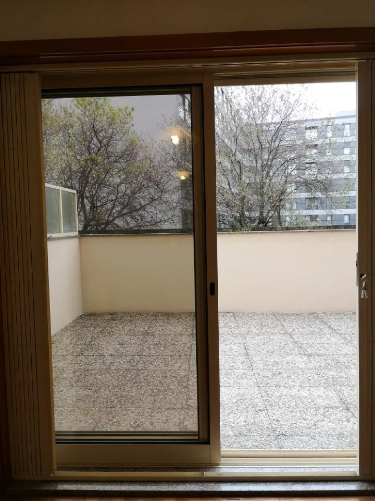 Apartamento T1 para Arrendamento em Paranhos Foto 6