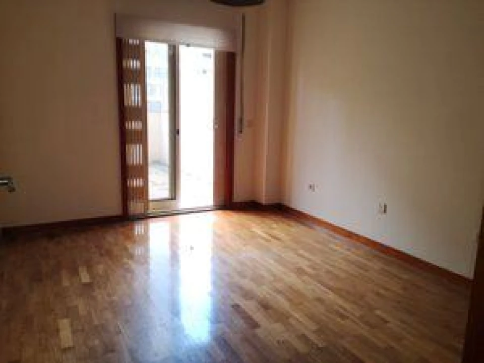 Apartamento T1 para Arrendamento em Paranhos Foto 9